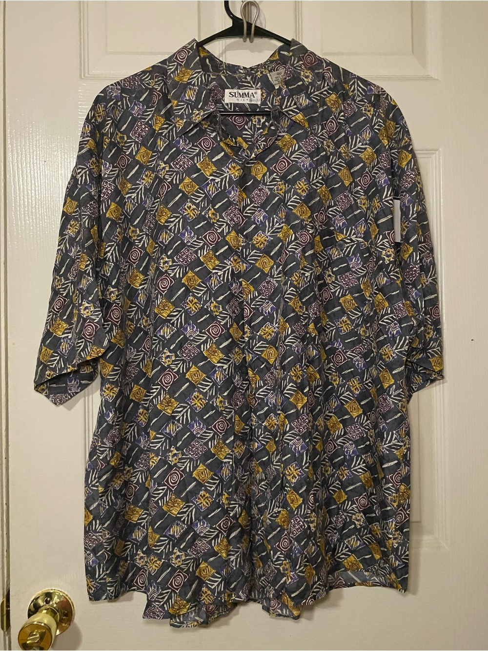 Vintage Summa Silk Short-Sleeve Button-Down Shirt in Gray, Gold and Purple